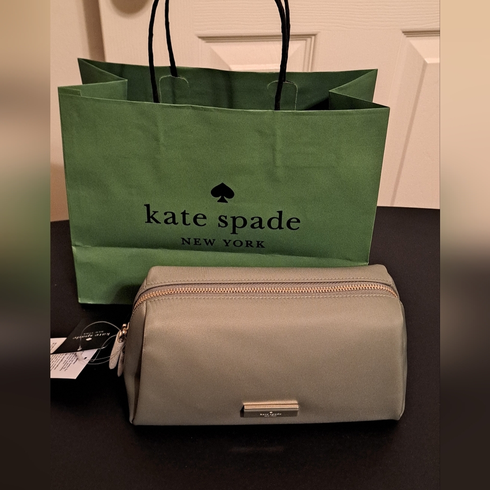 Kate Spade Cedar Stan Cosmetic Bag, 100% Recycled Nylon, zip closure